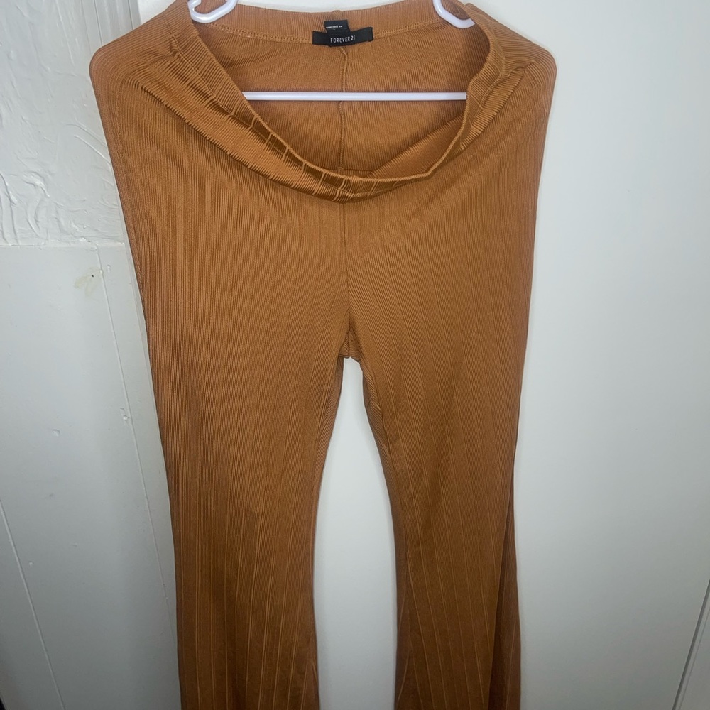 This is a forever 21 brown tan wide, leg pants. Good condition